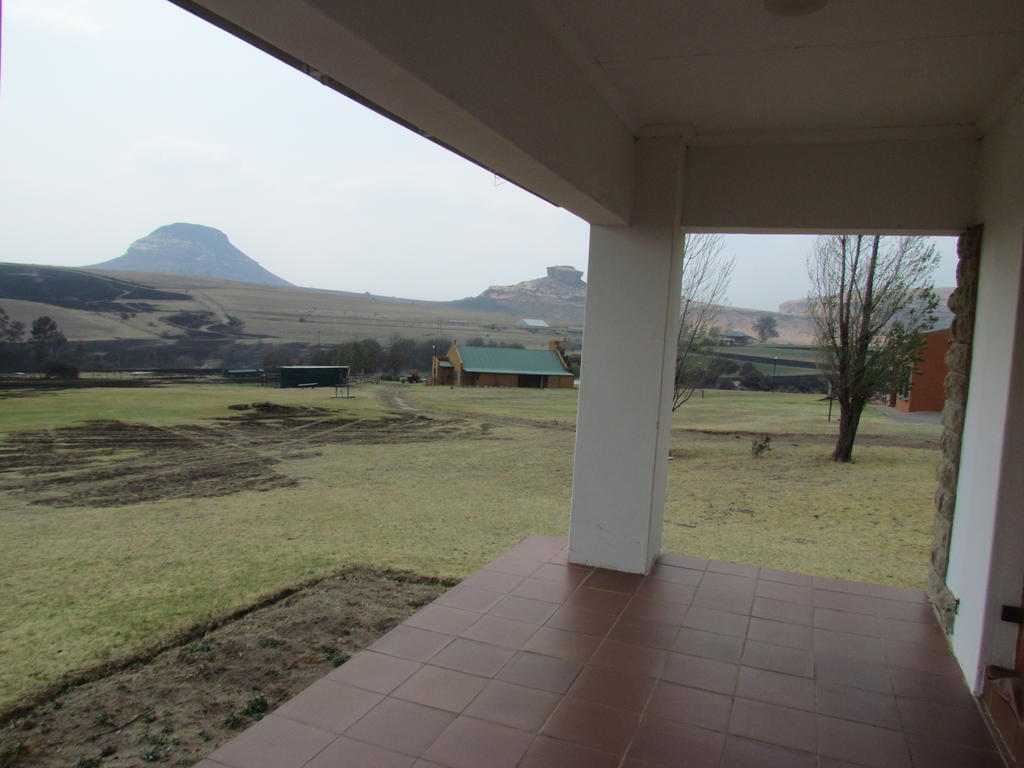 Вілла Pumula Guest Farm Фоурісбург Екстер'єр фото