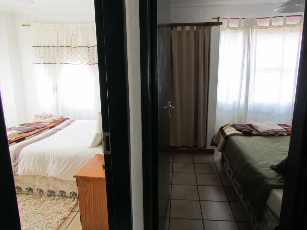 Вілла Pumula Guest Farm Фоурісбург Екстер'єр фото